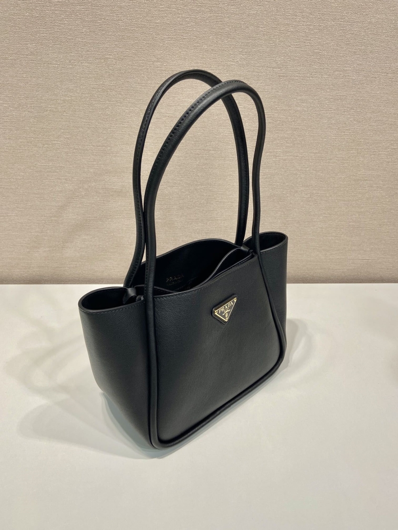 Pra*a bucket bags